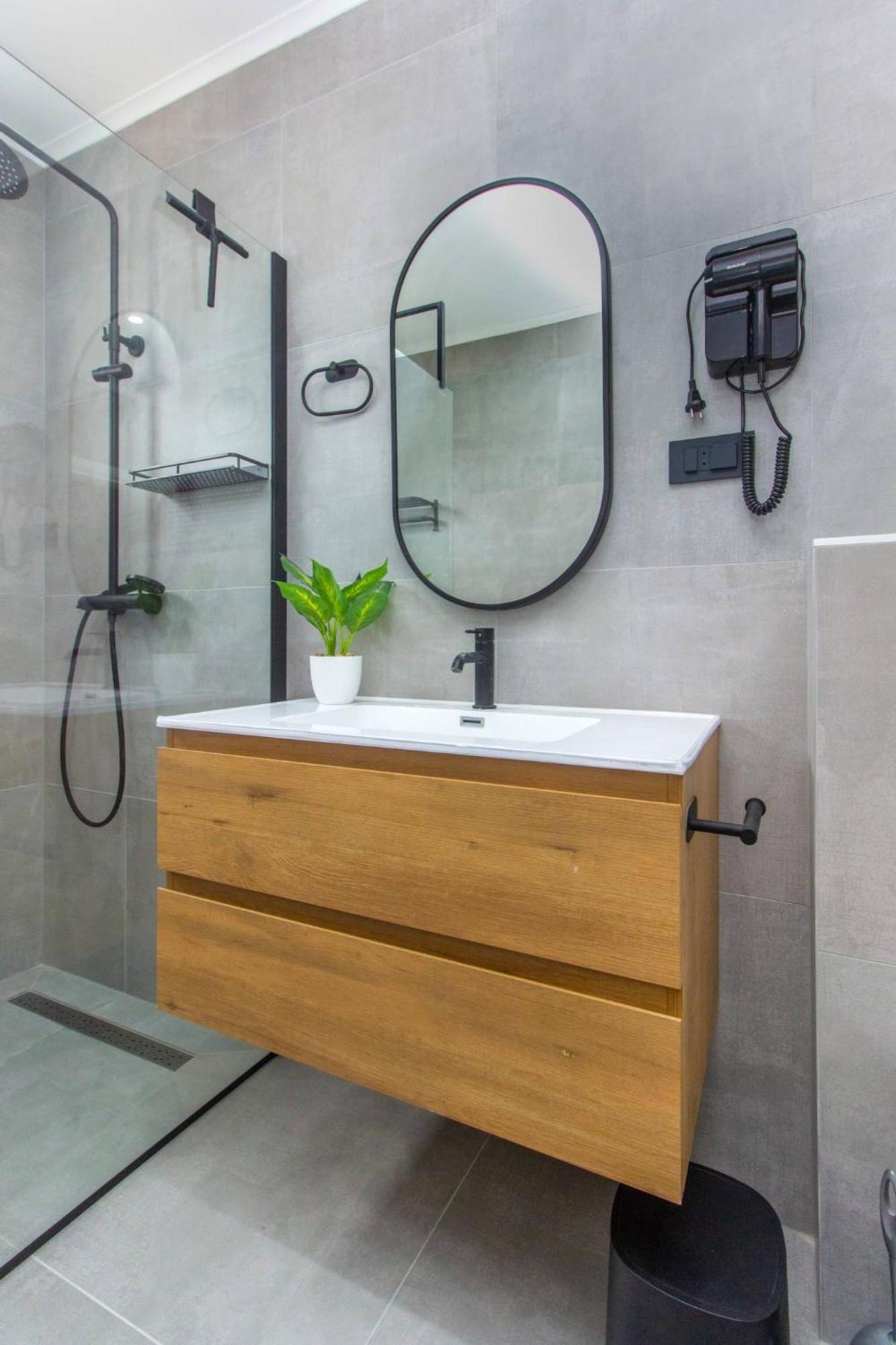 Apartments Alaga Трибунь Екстер'єр фото