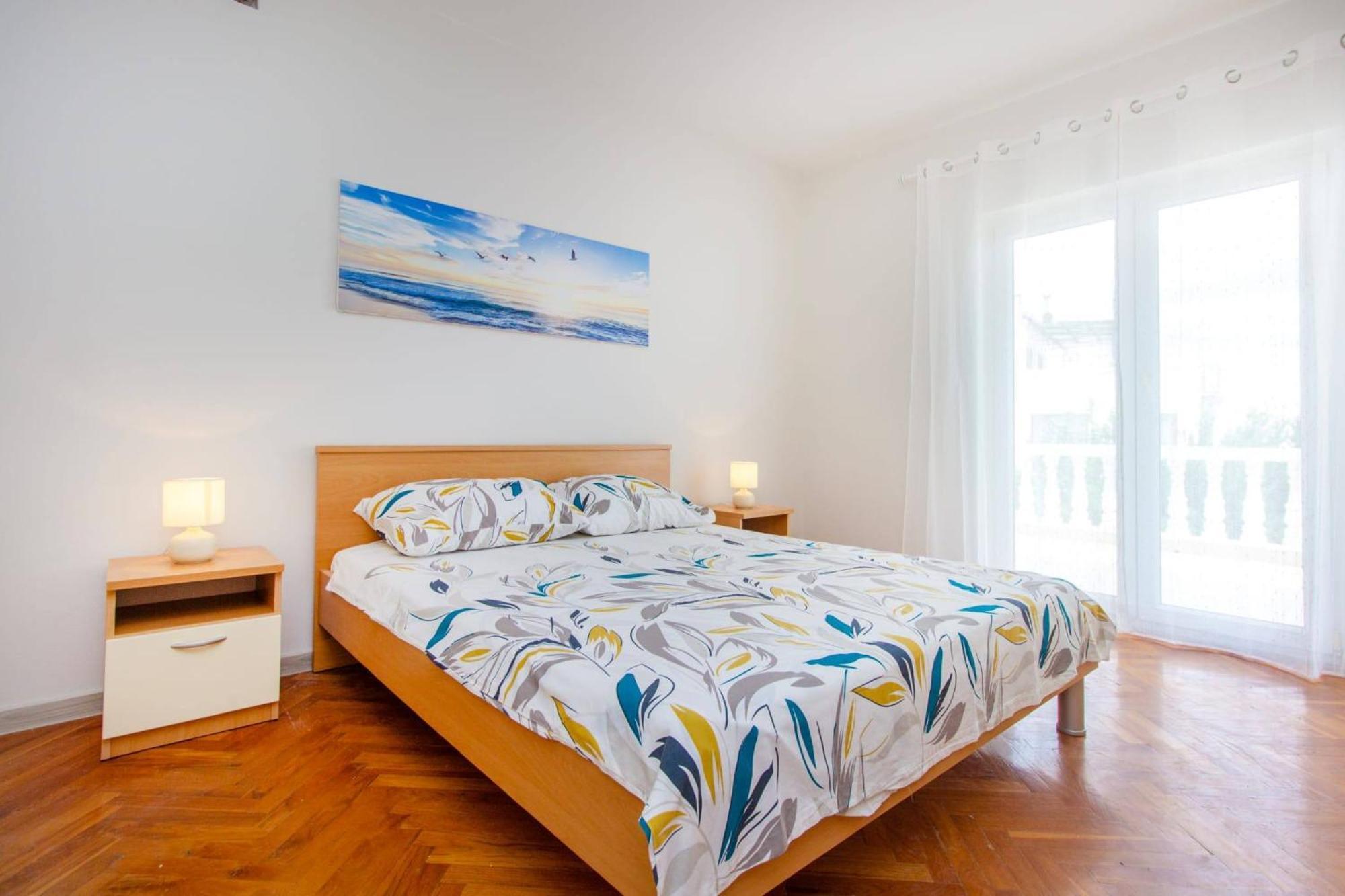 Apartments Alaga Трибунь Екстер'єр фото