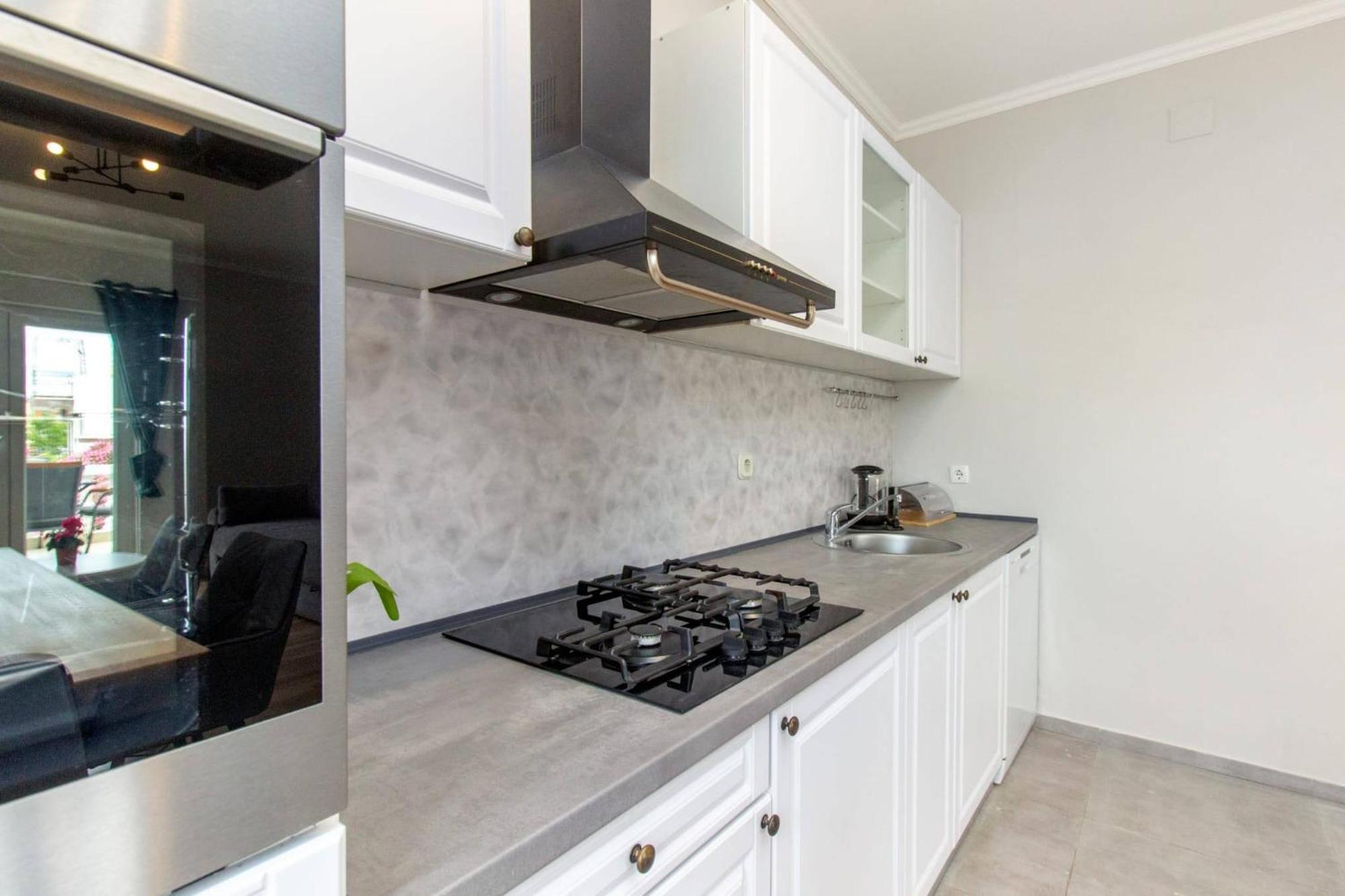 Apartments Alaga Трибунь Екстер'єр фото