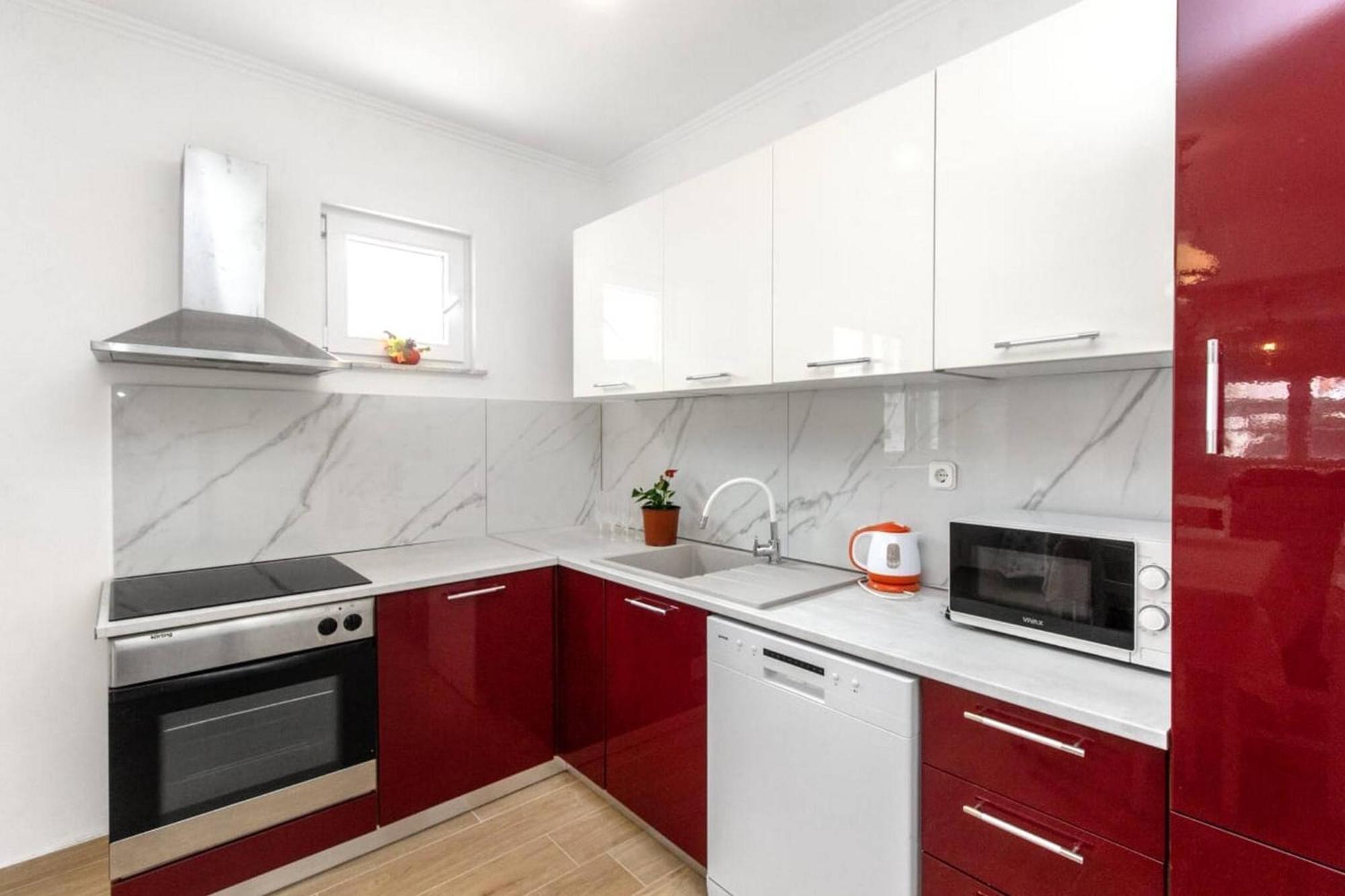 Apartments Alaga Трибунь Екстер'єр фото
