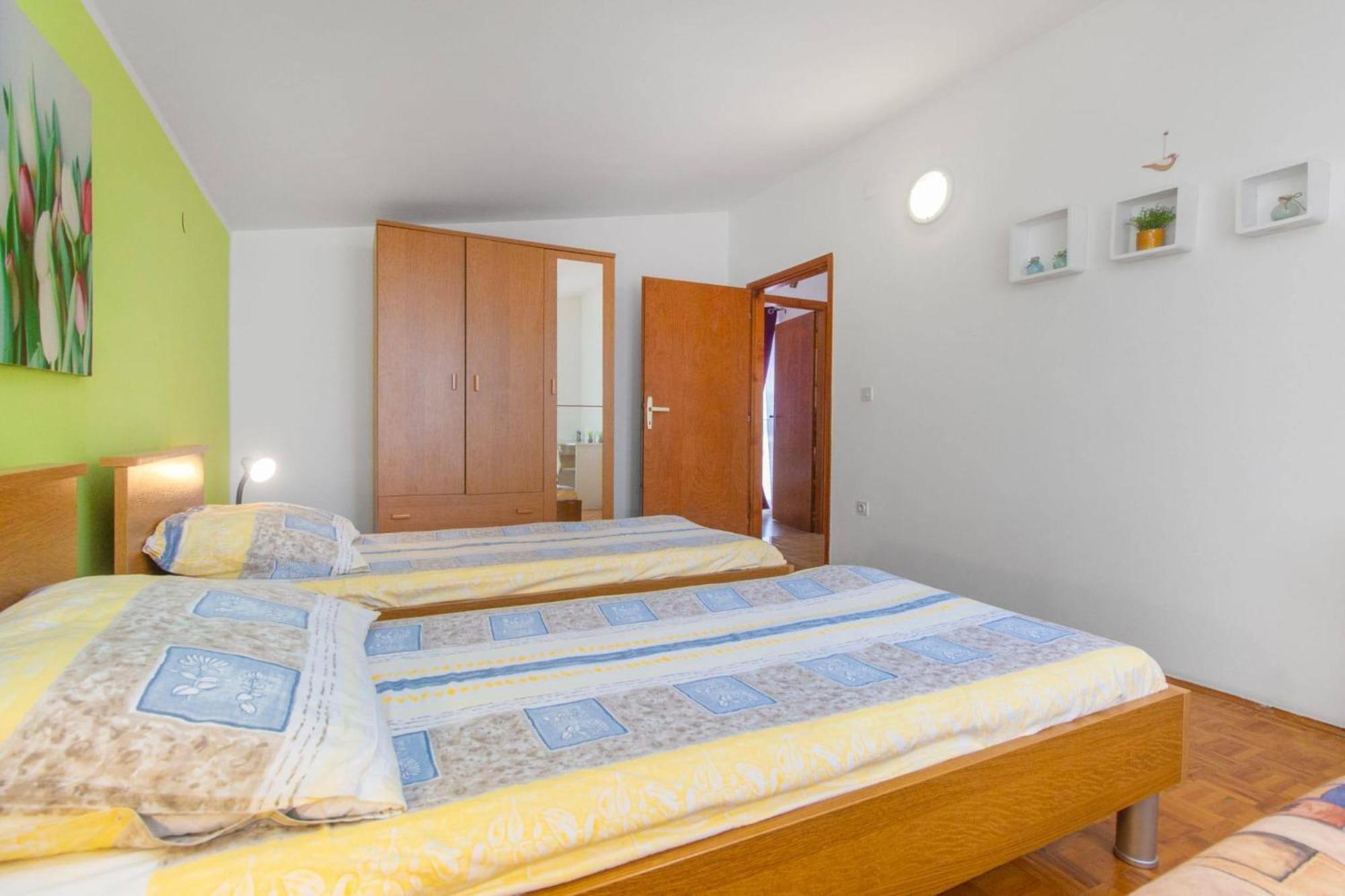 Apartments Alaga Трибунь Екстер'єр фото