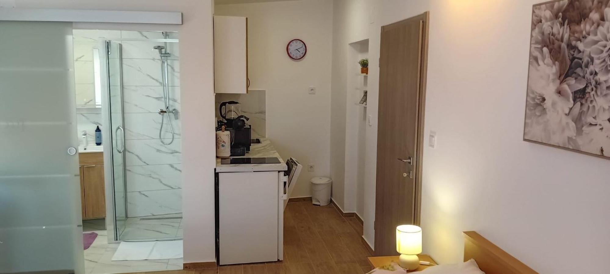 Apartments Alaga Трибунь Екстер'єр фото